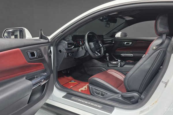 2024 Ford Mustang с пробегом 11 876 км