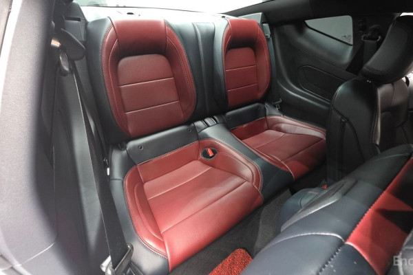 2024 Ford Mustang с пробегом 11 876 км