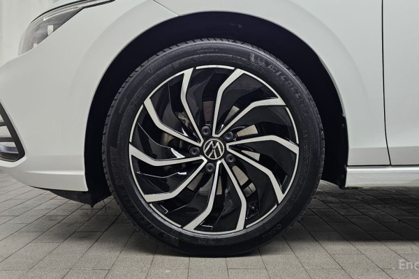 2024 Volkswagen Golf с пробегом 15 294 км