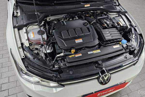 2024 Volkswagen Golf с пробегом 15 294 км