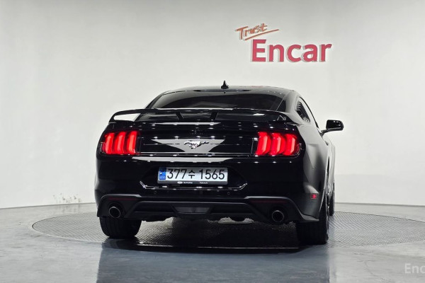 2020 Ford Mustang с пробегом 62 902 км