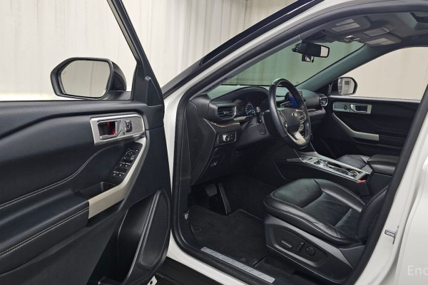 2021 Ford Explorer с пробегом 57 808 км