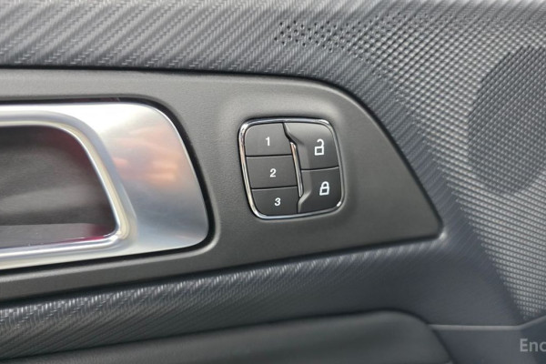 2024 Ford Mustang с пробегом 12 433 км