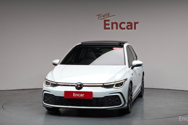 2024 Volkswagen Golf с пробегом 12 782 км