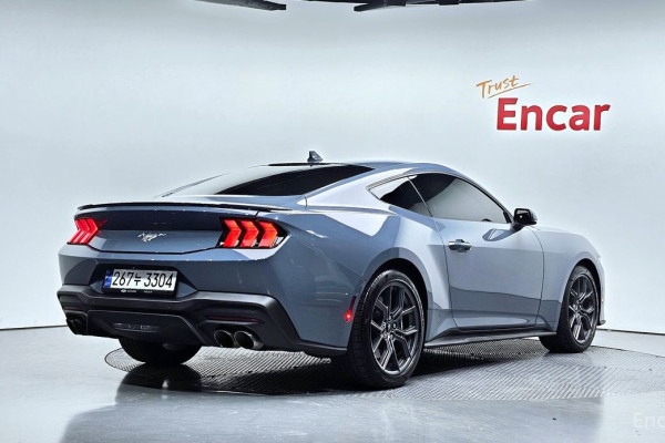 2024 Ford Mustang с пробегом 11 565 км