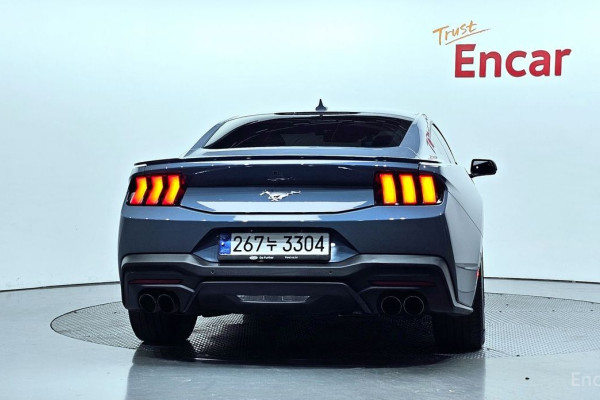 2024 Ford Mustang с пробегом 11 565 км