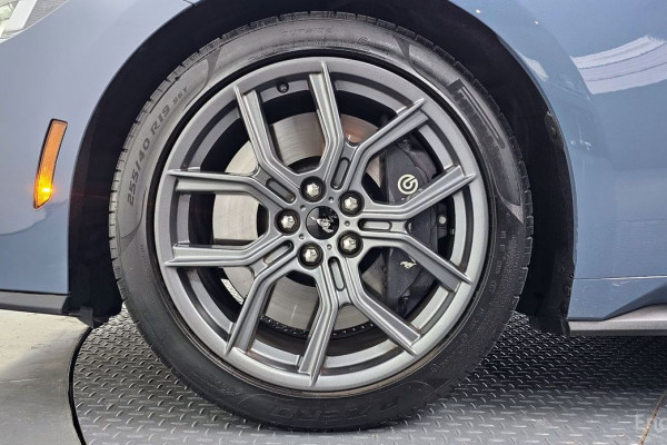 2024 Ford Mustang с пробегом 11 565 км