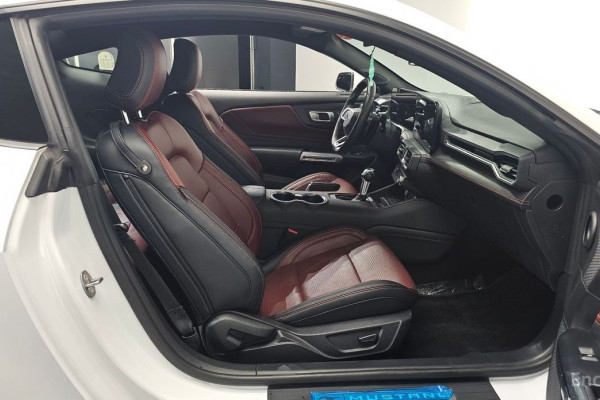 2024 Ford Mustang с пробегом 11 601 км