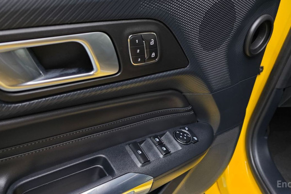 2024 Ford Mustang с пробегом 34 907 км