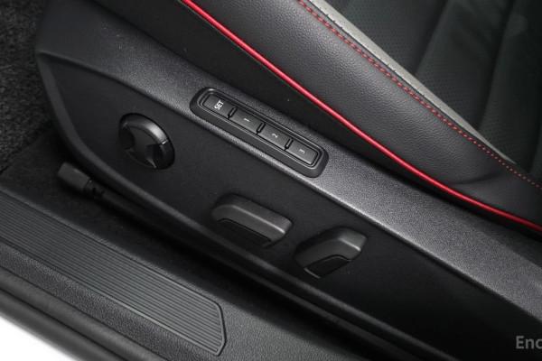 2024 Volkswagen Golf с пробегом 12 782 км