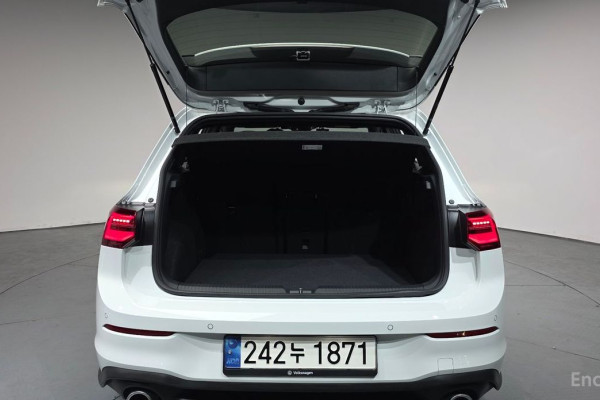 2024 Volkswagen Golf с пробегом 12 782 км