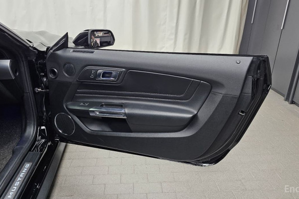 2022 Ford Mustang с пробегом 61 401 км