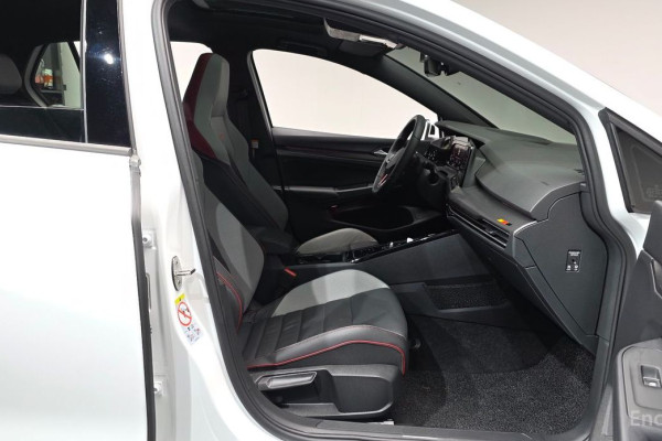 2024 Volkswagen Golf с пробегом 12 782 км