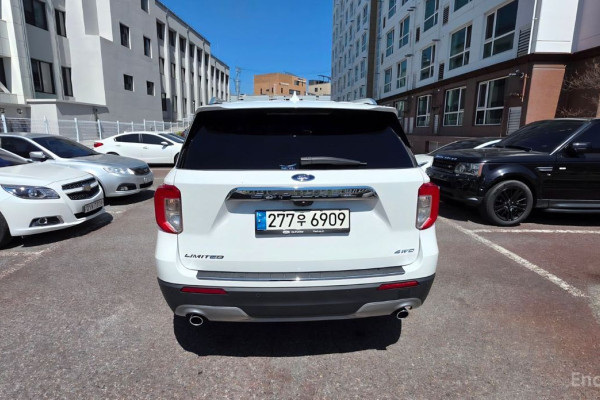 2021 Ford Explorer с пробегом 18 045 км