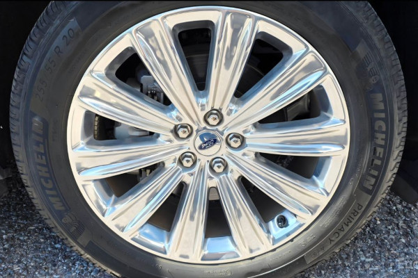 2021 Ford Explorer с пробегом 18 045 км