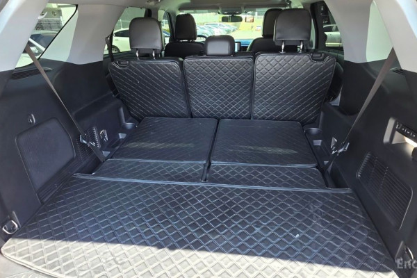 2021 Ford Explorer с пробегом 18 045 км