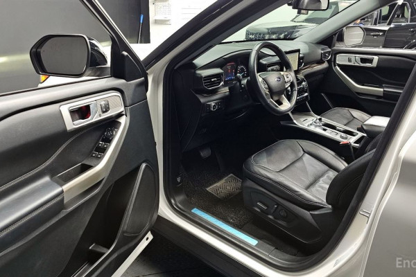 2022 Ford Explorer с пробегом 26 935 км