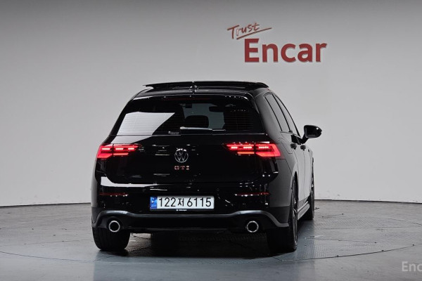 2024 Volkswagen Golf с пробегом 10 613 км