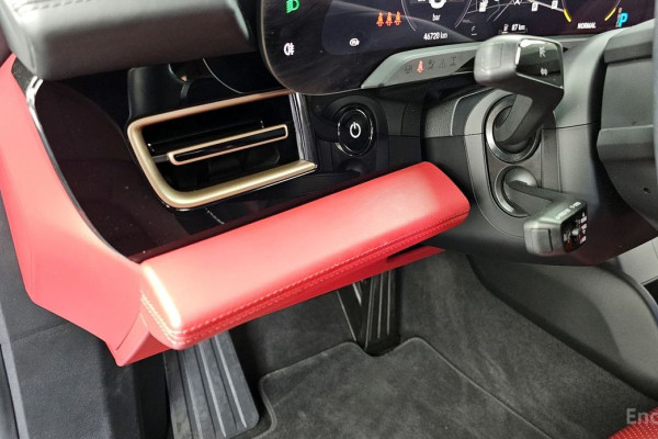 2022 Porsche Taycan с пробегом 46 720 км