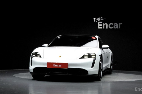 2020 Porsche Taycan с пробегом 35 295 км