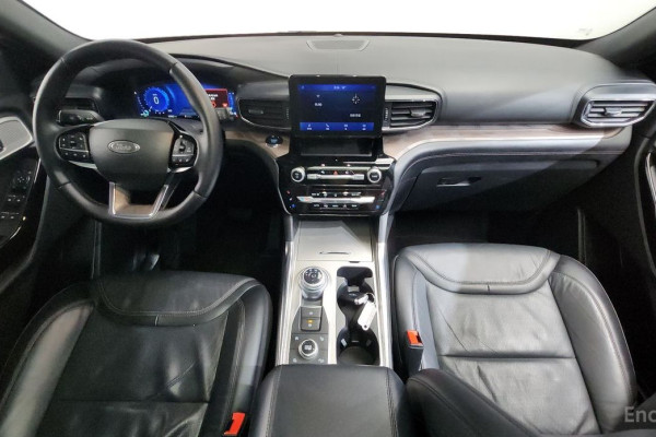 2022 Ford Explorer с пробегом 121 062 км