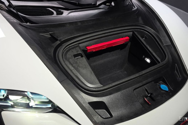 2020 Porsche Taycan с пробегом 35 295 км