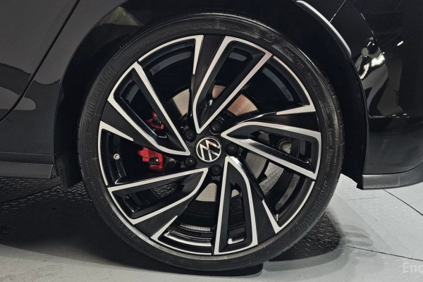 2024 Volkswagen Golf с пробегом 10 613 км