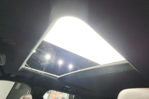 2022 Ford Explorer с пробегом 121 062 км