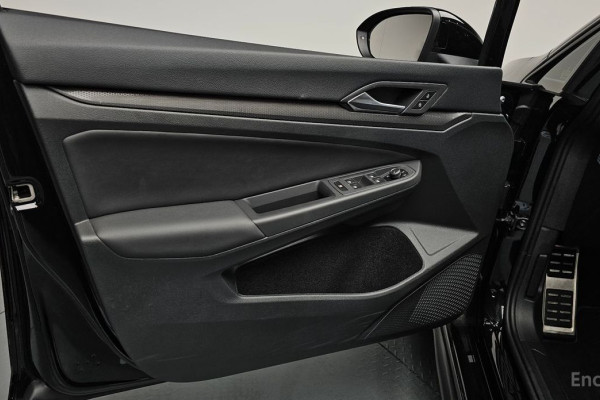 2024 Volkswagen Golf с пробегом 10 613 км