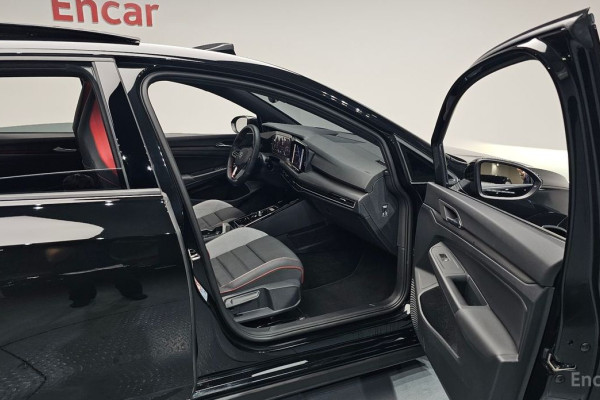 2024 Volkswagen Golf с пробегом 10 613 км