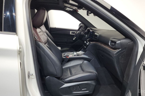 2022 Ford Explorer с пробегом 121 062 км