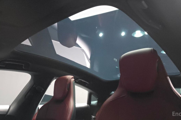 2020 Porsche Taycan с пробегом 35 295 км