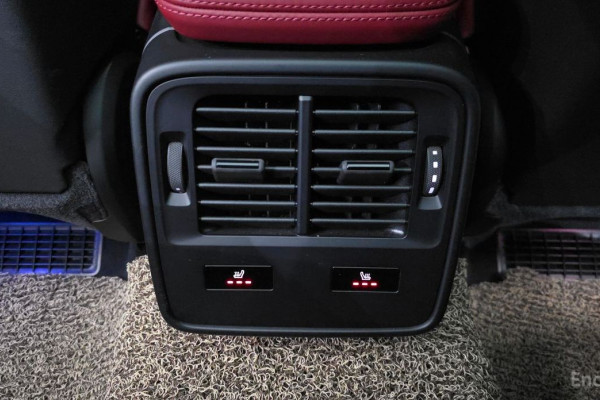 2020 Porsche Taycan с пробегом 35 295 км