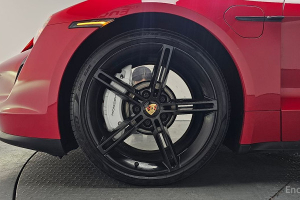 2021 Porsche Taycan с пробегом 53 689 км