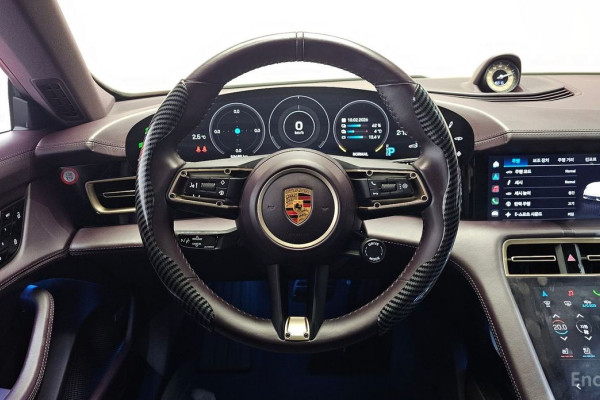 2021 Porsche Taycan с пробегом 53 689 км