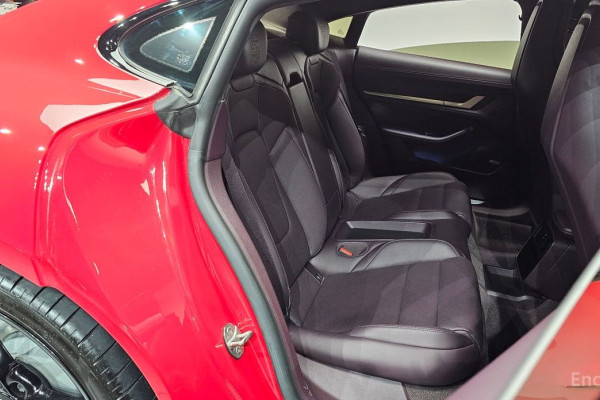 2021 Porsche Taycan с пробегом 53 689 км