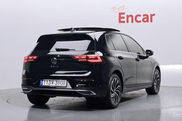 2022 Volkswagen Golf с пробегом 29 752 км