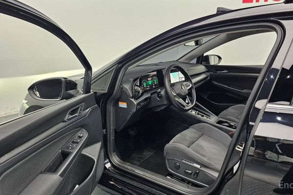 2022 Volkswagen Golf с пробегом 29 752 км