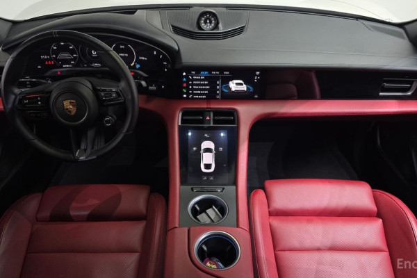 2023 Porsche Taycan с пробегом 34 780 км