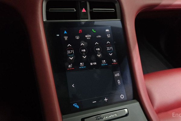 2023 Porsche Taycan с пробегом 34 780 км