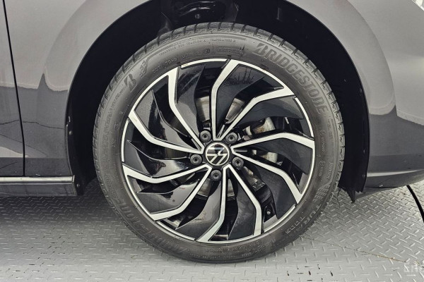 2022 Volkswagen Golf с пробегом 29 752 км