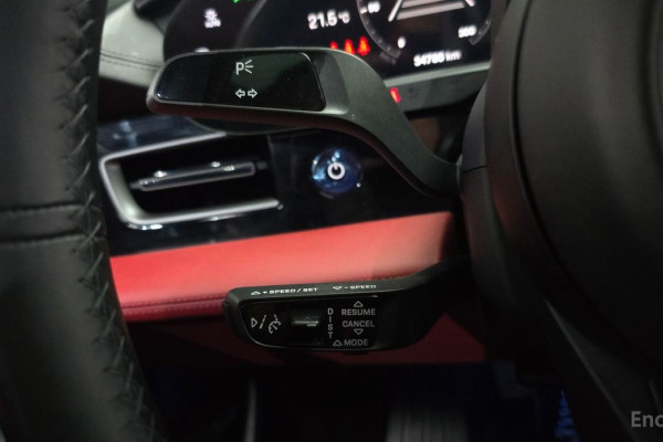 2023 Porsche Taycan с пробегом 34 780 км