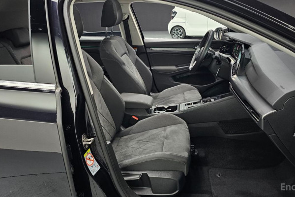 2022 Volkswagen Golf с пробегом 29 752 км