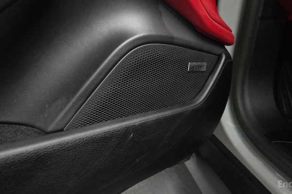 2023 Porsche Taycan с пробегом 34 780 км