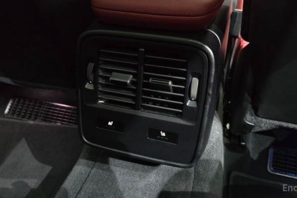 2023 Porsche Taycan с пробегом 34 780 км