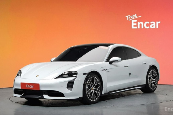 2021 Porsche Taycan с пробегом 54 661 км
