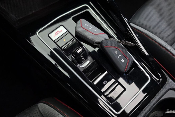 2023 Volkswagen Golf с пробегом 27 007 км