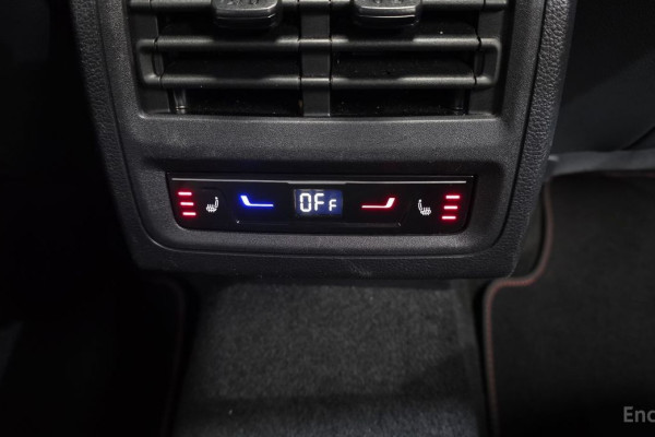 2023 Volkswagen Golf с пробегом 27 007 км