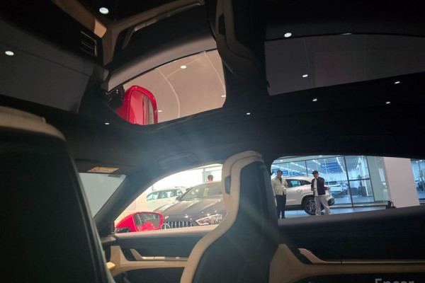 2021 Porsche Taycan с пробегом 16 953 км