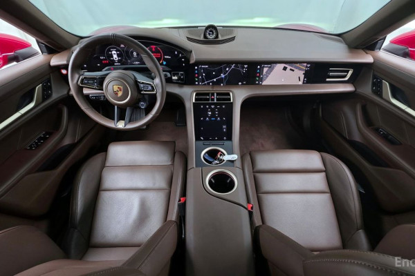 2021 Porsche Taycan с пробегом 29 040 км